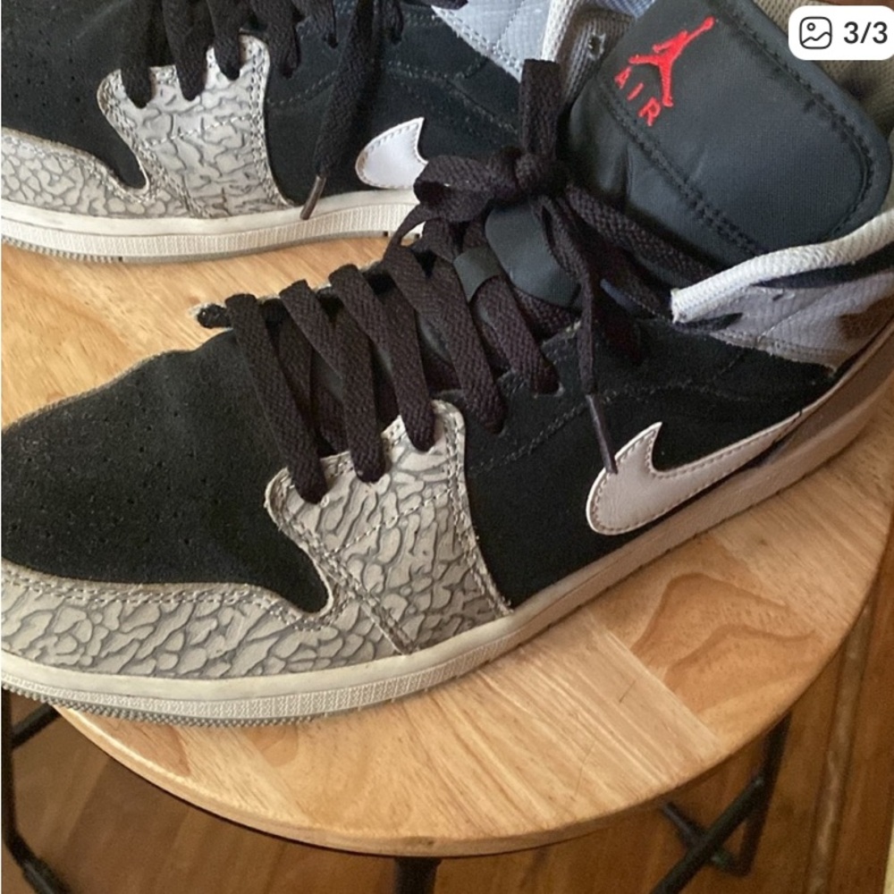 Jordan Black and Gray Elephant Print Sneakers